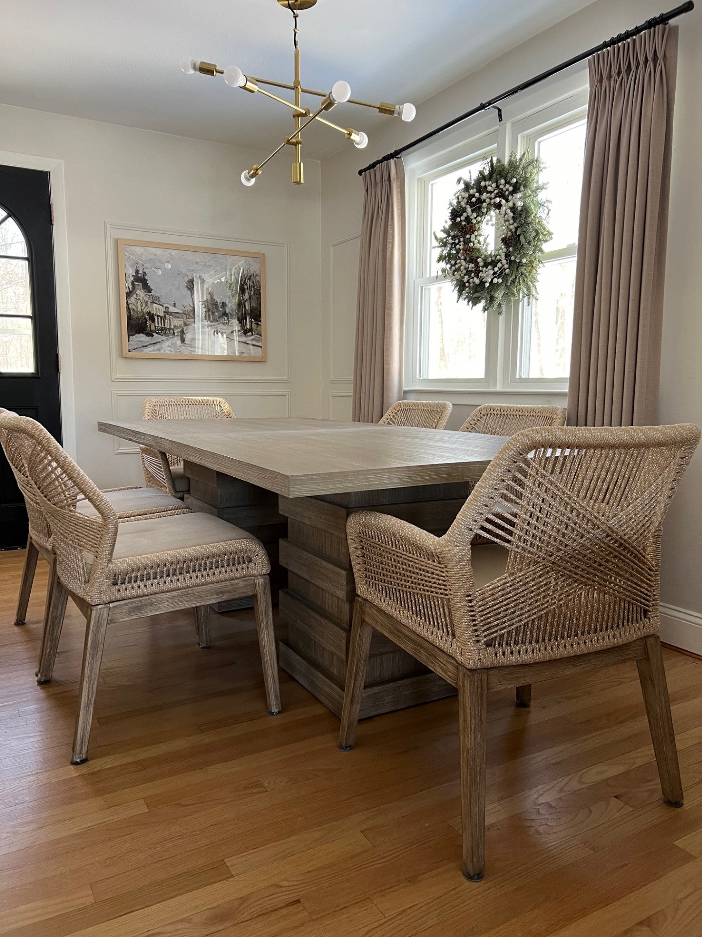 Amanda's Plaza Extension Dining Table